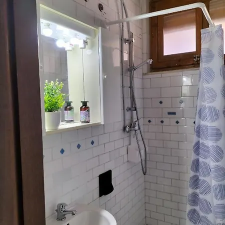 Casa Gialla Intero Piano Terra Quartu Sant Elena Holiday home *