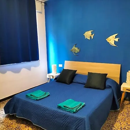 Casa Gialla Intero Alloggio Piano Terra Quartu Sant Elena Holiday home *