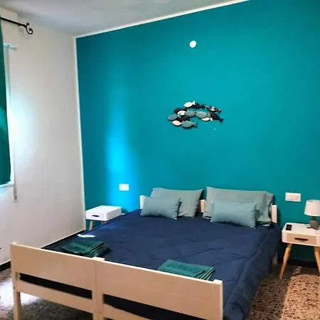 Casa Gialla Intero Piano Terra Quartu Sant Elena
