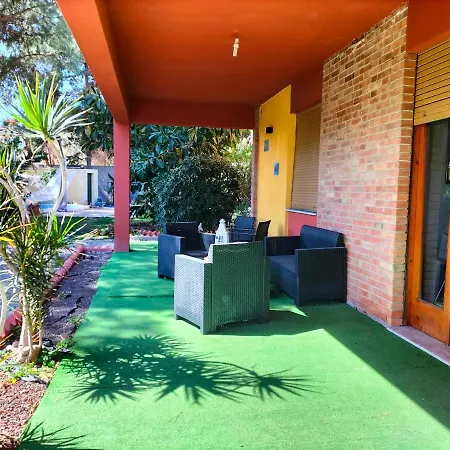 Holiday home Casa Gialla Intero Piano Terra Quartu Sant Elena