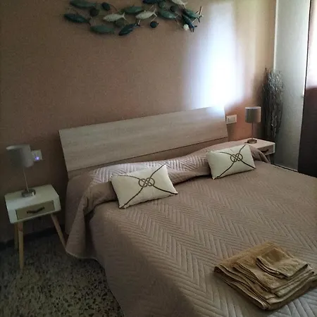 Holiday home Casa Gialla Intero Piano Terra Quartu Sant Elena